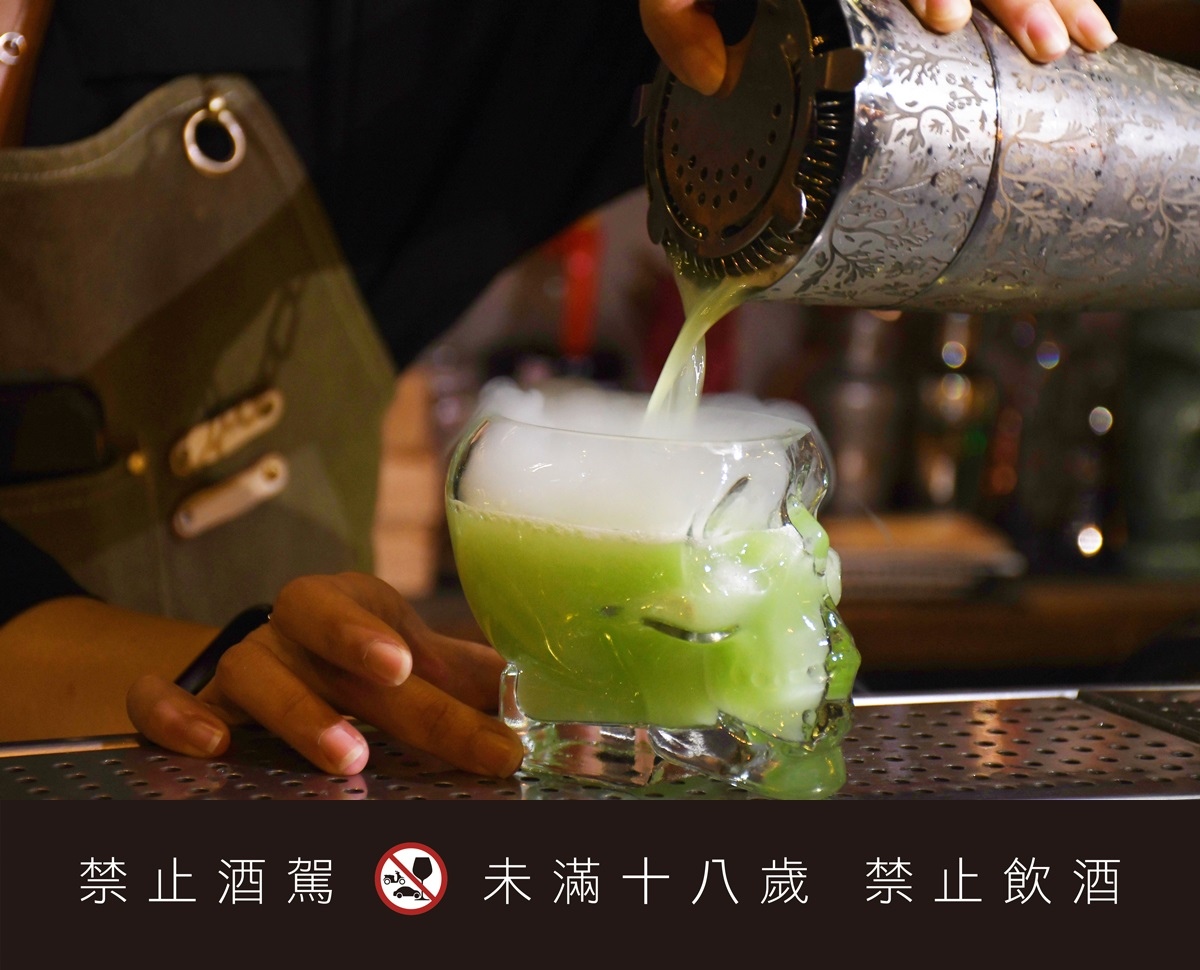 DSC_8699-vert.jpg