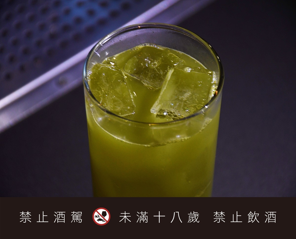 DSC_8667-vert.jpg