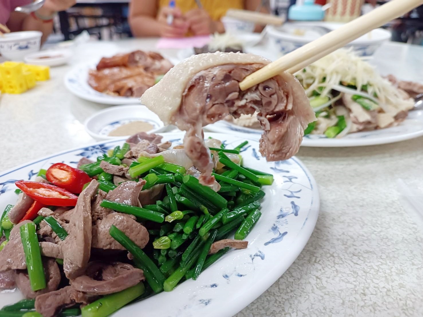 1358695.jpg